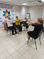 Для ершовцев старшего поколения провели групповое занятие «Нейропластика»