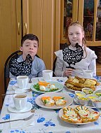 «Завтрак со вкусом доброты» приготовили в ершовском центре соцобслуживания