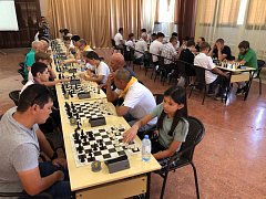 Шахматисты пяти районов сразились на турнире в Ершове