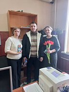 Женский коллектив ершовской полиции принимал поздравления с весенним праздником от председателя Общественного совета