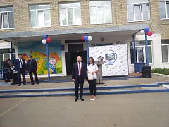 Новый учебный год в Ершовском районе начался с добрых пожеланий