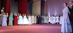 Ершовские старшеклассники кружились в вальсе на Сретенском балу