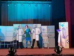 Вольский драмтеатр показал спектакль для ершовских юных зрителей