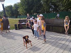 День рождения Чебурашки отметили в парке Пушкина г. Ершова