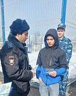 В Ершове юные друзья полиции, общественники и полицейские провели совместное профилактическое мероприятие