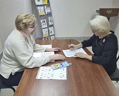 В ершовском КЦСОН прошло очередное занятие из цикла «Нейропластика»