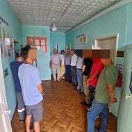 Сотрудники Ершовского КЦСОН провели акцию «Толерантность – дорога к миру и гражданскому согласию»