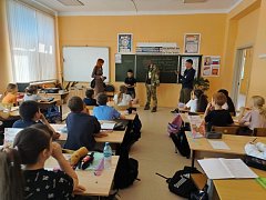 В ершовской школе прошла «классная встреча» с бойцом СВО с позывным «Медвежонок»