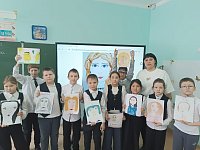 Накануне Международного женского дня юные ершовцы рисовали своих мам