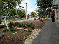 Работа МКУ «Благоустройство» вдохновляет ершовцев преображать придомовые участки