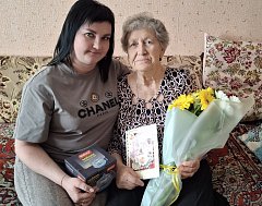 90 лет — возраст почета и уважения: жительница Ершовского района отметила юбилей