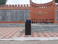 Память и честь: в Ершове отметили День ветеранов боевых действий