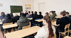 Ершовские сотрудники полиции рассказали молодежи о перспективах службы в органах внутренних дел