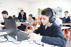 В «IT-КУБ.Ершов» школьники из с.Антоновка узнали о безграничных возможностях искусственного интеллекта