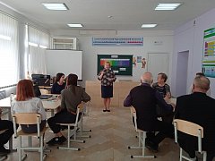 В «Точке роста» Перекопновской школы Ершовского района прошел круглый стол, посвященный Году педагога и наставника