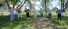 В клубе «Здоровый образ жизни» ершовским сельчанам рассказали, как работать на огороде без вреда для спины