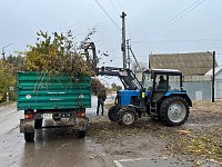 Работы по благоустройству Ершова ведутся в ежедневном режиме