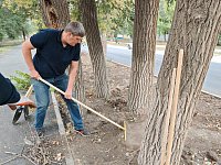 Глава Ершовского района принял участие в городском субботнике