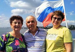 Символ государственности России — на фото ершовцев