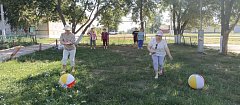 В клубе «Здоровый образ жизни» ершовские сельчане активно и весело отметили День физкультурника