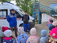 Ершовские дошколята познакомились с работой службы скорой медицинской помощи