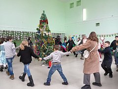 В отремонтированном благодаря региональной программе Кушумском СДК жизнь кипит