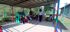 Безопасность на дороге — с детства: ершовских дошколят познакомили с основными дорожными знаками