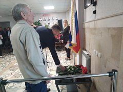 Память, которую хранит коллектив: в локомотивном депо г. Ершова открыли мемориальную доску