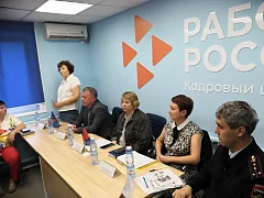 Кадровый центр Ершовского района провел всероссийскую ярмарку трудоустройства