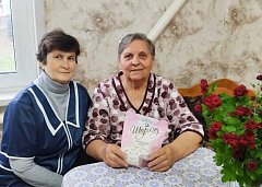 В ершовском селе прошла акция в преддверии Дня матери