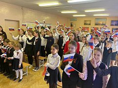 В школе Ершовского района прошло торжественное открытие Парты Героя
