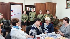 Ершовцы старшего поколения пели песни Победы