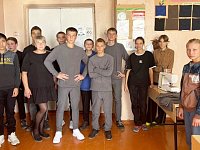 В стенах учебных мастерских Ершовского агролицея шьют нательное белье для бойцов СВО