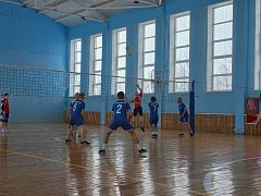 В Ершове прошел волейбольный турнир, посвященный юбилеям города и района