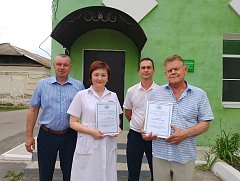 Ершовские медики начинают принимать поздравления