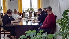 Глава Ершовского района Светлана Зубрицкая встретилась с участниками СВО во время их отпуска