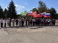 В Ершове состоялся митинг, посвященный отправке гуманитарного груза на СВО