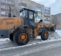 В Ершове на постоянной основе ведутся работы по расчистке снега