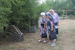 Социальные туристы из Ершова посетили православный храм в соседнем районе