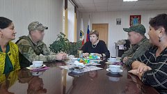 Глава Ершовского района Светлана Зубрицкая встретилась с мобилизованными земляками